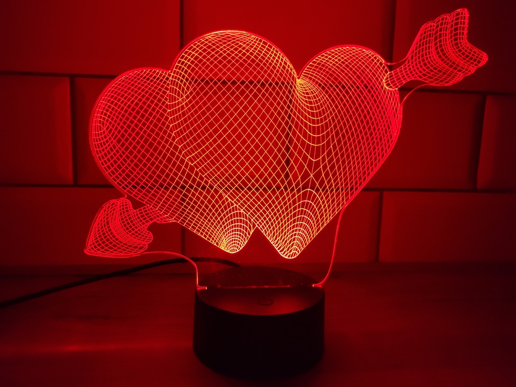 Lampka LED 3D - Serca ze strzałą